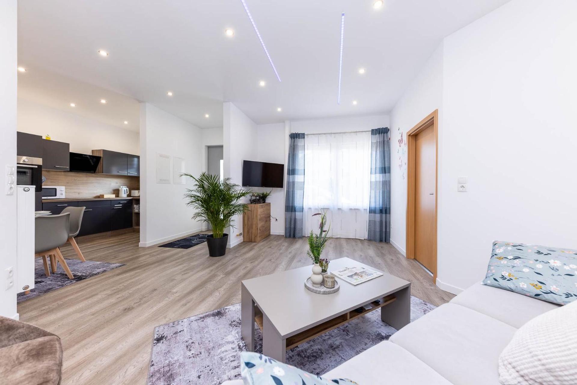 Neu I Ferienwohnung Jasmin Andernach Exterior photo